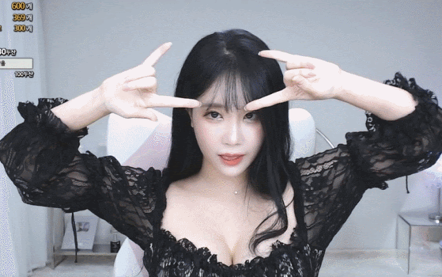 채보미 토끼 춤추는데 왜 슴가만 보이지