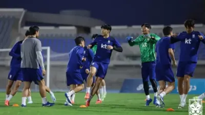 중동 원정 준비 완료, 쿠웨이트전 앞둔 축구 대표팀 '완전체' 훈련 돌입