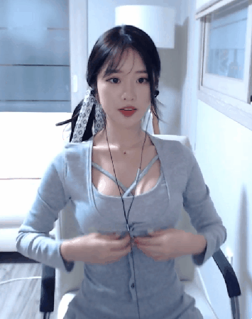 이정도 와꾸면 가슴 작아도 ok