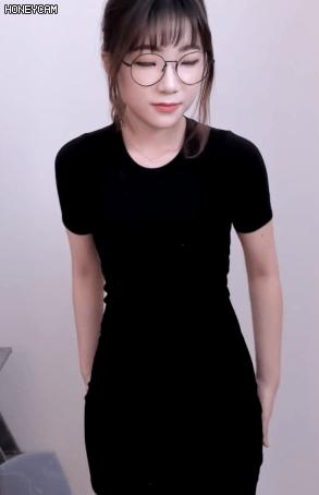 아프리카와도 섹시여캠 할수있을거같은 스트리머