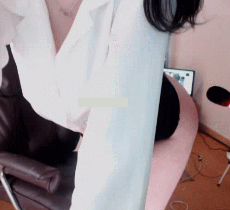 팬티만 보여줄게 더는 안되.gif