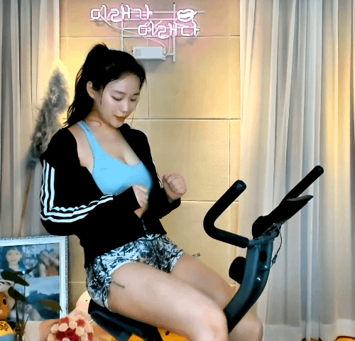 허벅지 탄력 오지는 누나.gif