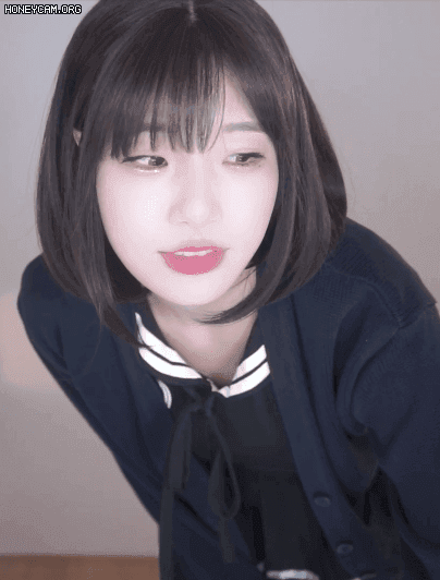 오늘자 수련수련 섹댄.gif