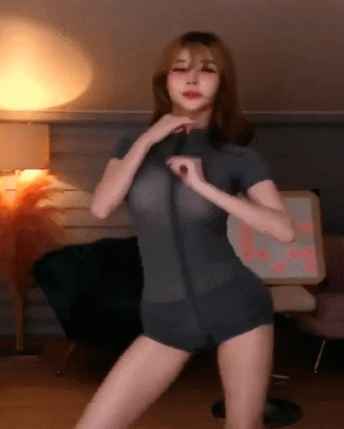 허윤슬 미드 오픈.gif