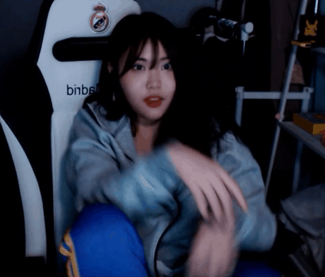 백설양 10만원 리액션.gif