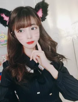 정말 커엽고 청순했던 BJ의 충격적인 변화 ㄷㄷㄷ