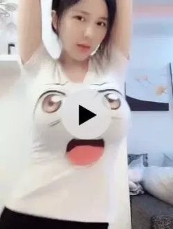 너무 놀라 반팔 티